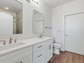 1900 Barton Springs RD 4016, Austin TX 78704