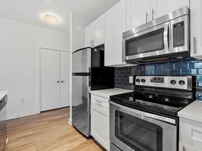 1900 Barton Springs RD 4016, Austin TX 78704