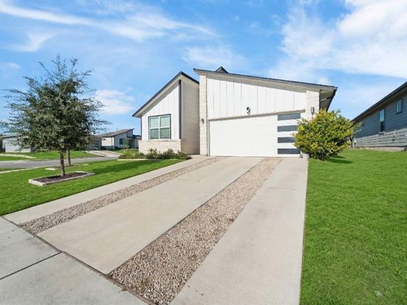 13700 Zuhause DR, Pflugerville TX 78660