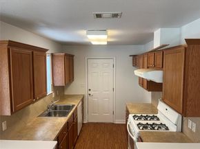 6109 Club TER, Austin TX 78741