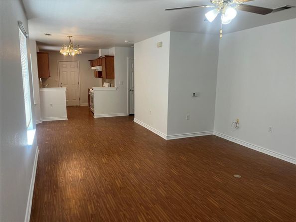 6109 Club TER, Austin TX 78741