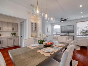 611 E 45th ST 19, Austin TX 78751