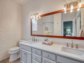 611 E 45th ST 19, Austin TX 78751