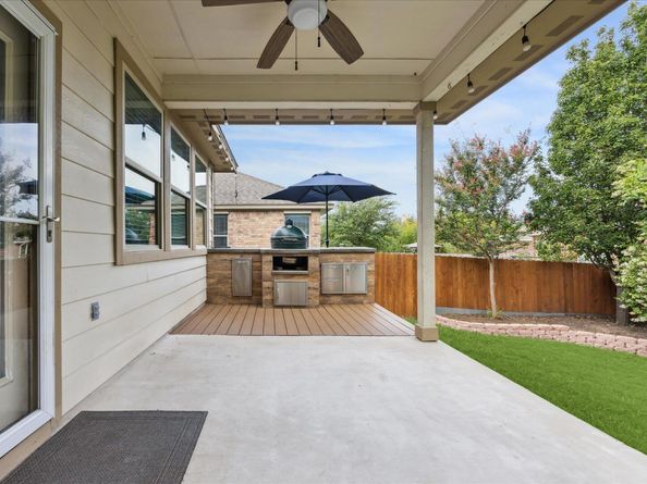 9520 Sydney Marilyn LN, Austin TX 78748