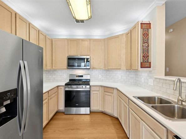 7500 Shadowridge RUN 34, Austin TX 78749