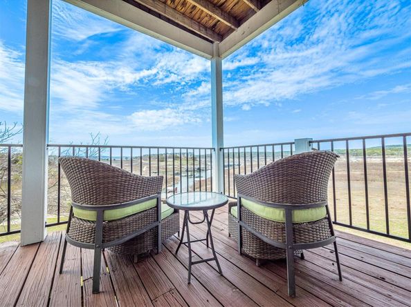 3900 Lake Park CV, Lago Vista TX 78645