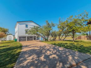 3900 Lake Park CV, Lago Vista TX 78645