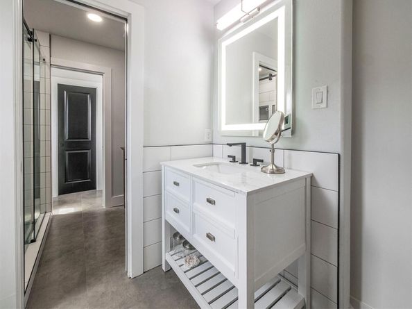 3900 Lake Park CV, Lago Vista TX 78645