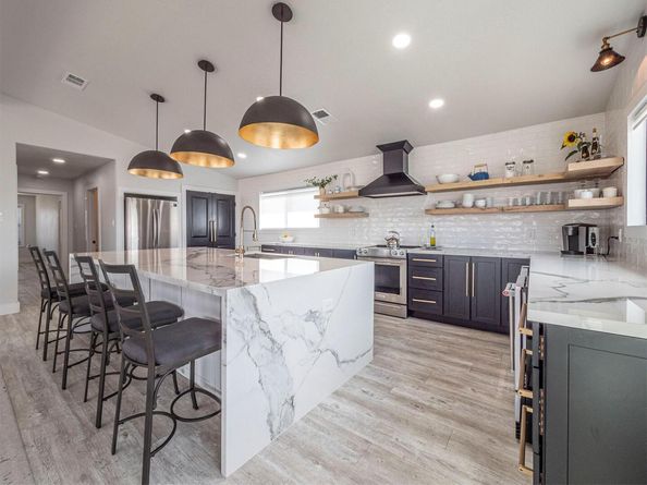 3900 Lake Park CV, Lago Vista TX 78645
