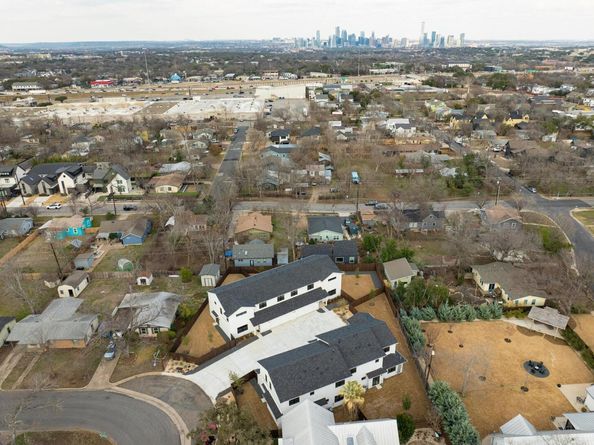 1500 Sylvan Glade 2A, Austin TX 78745