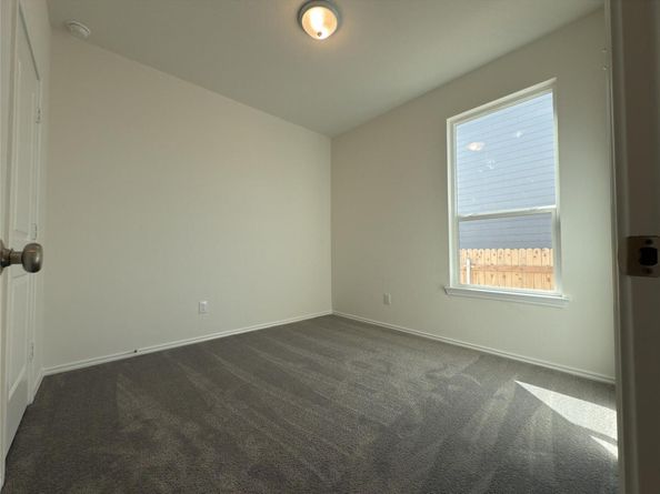 1612 Garlock DR, Leander TX 78641