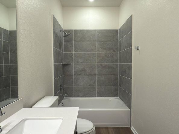 1612 Garlock DR, Leander TX 78641