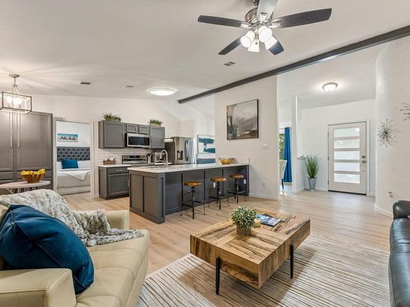 1617 Cattle TRL, Austin TX 78748