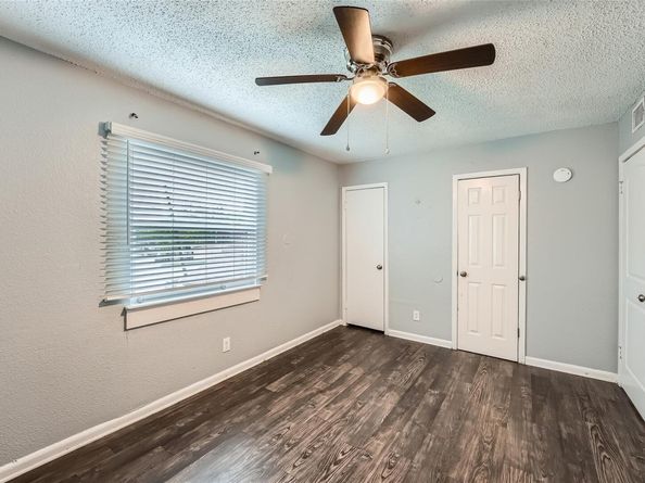 1306 E Saint Johns Ave, Austin TX 78752