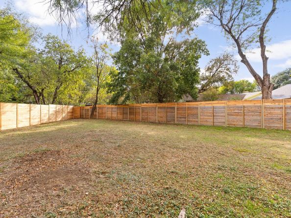 2703 Gettysburg DR, Austin TX 78745