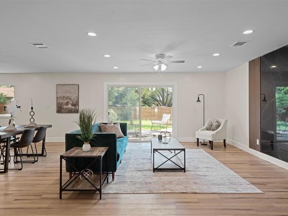 6303 Bexton CIR, Austin TX 78745