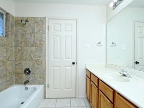 4400 Switch Willo 9, Austin TX 78727