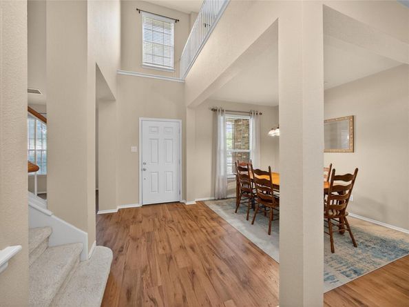 3213 Foothills TRL, Round Rock TX 78681