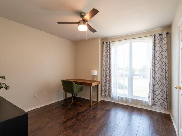1818 W Pflugerville PKWY, Round Rock TX 78664