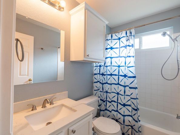1818 W Pflugerville PKWY, Round Rock TX 78664