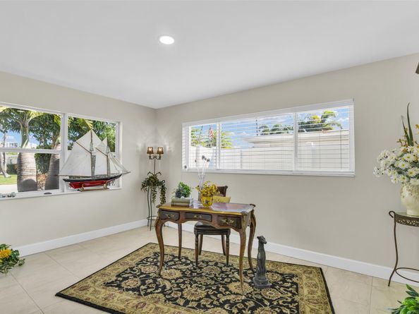 1616 SE 4th St, Deerfield Beach FL 33441