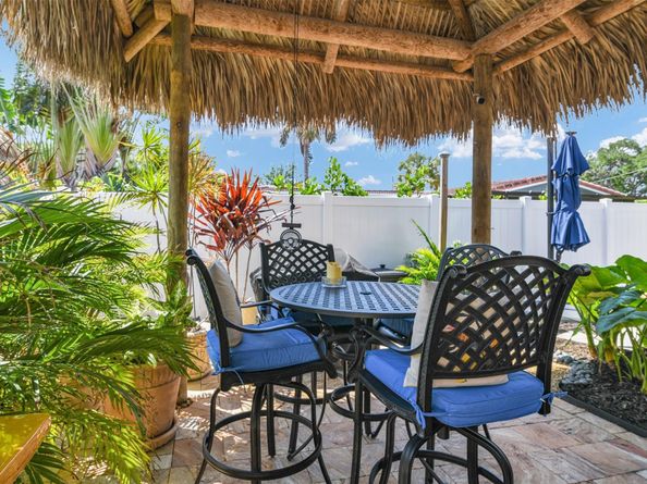 1616 SE 4th St, Deerfield Beach FL 33441