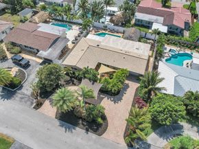 1616 SE 4th St, Deerfield Beach FL 33441
