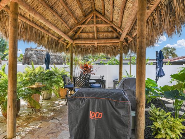 1616 SE 4th St, Deerfield Beach FL 33441
