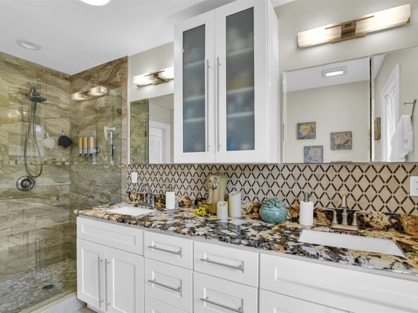 1616 SE 4th St, Deerfield Beach FL 33441