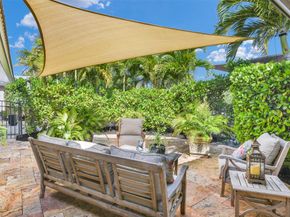 1616 SE 4th St, Deerfield Beach FL 33441