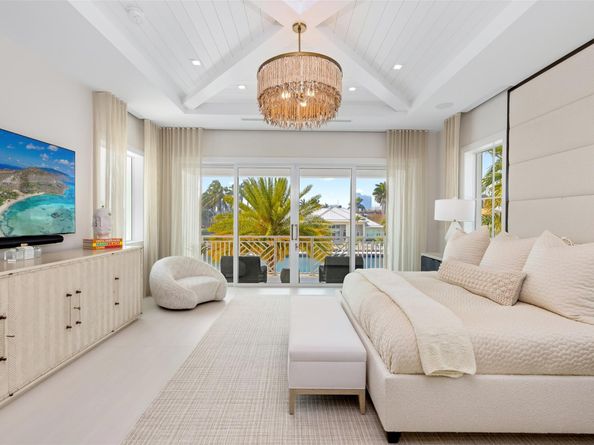 2520 Del Lago Dr, Fort Lauderdale FL 33316