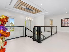 2520 Del Lago Dr, Fort Lauderdale FL 33316