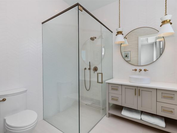 2520 Del Lago Dr, Fort Lauderdale FL 33316