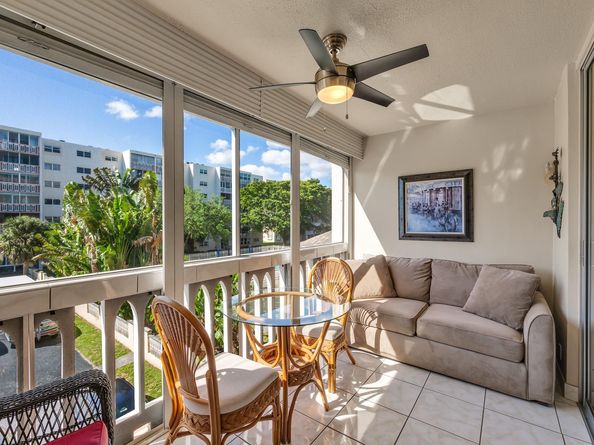 1001 NE 14th Ave 303, Hallandale Beach FL 33009