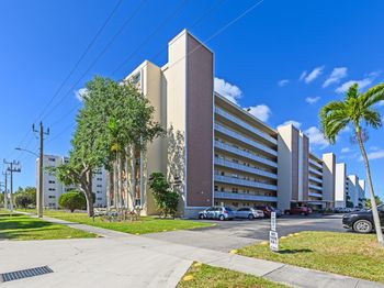 1001 NE 14th Ave