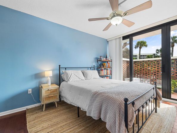 225 Beach Road 102, Tequesta FL 33469