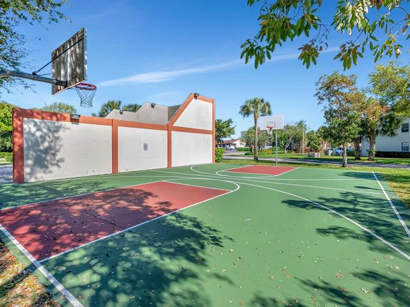 66 Centennial Court, Deerfield Beach FL 33442