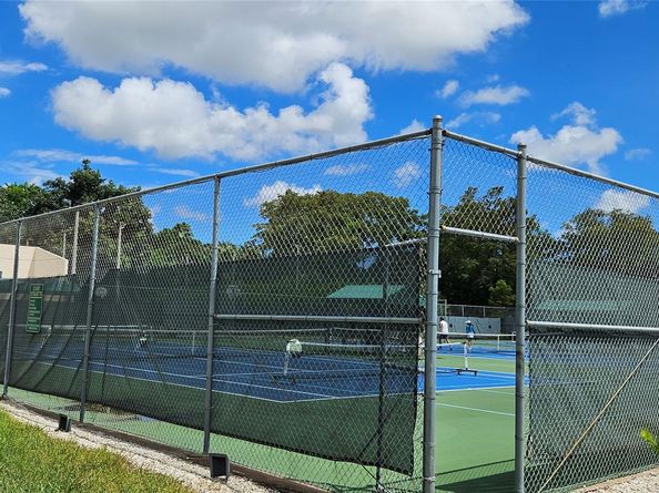 2216 Seagrape Cir, Coconut Creek FL 33066