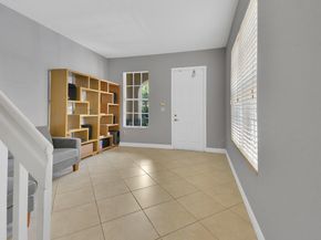 6927 Julia Gardens Dr, Coconut Creek FL 33073