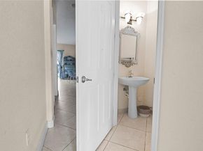 6927 Julia Gardens Dr, Coconut Creek FL 33073