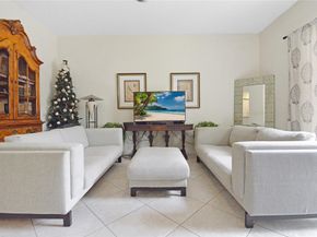 6927 Julia Gardens Dr, Coconut Creek FL 33073