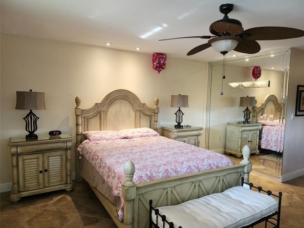 201 Dunwoody Ln 1787, Hollywood FL 33021