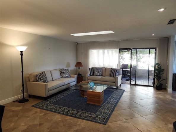 201 Dunwoody Ln 1787, Hollywood FL 33021