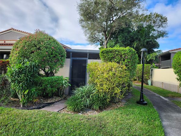 201 Dunwoody Ln 1787, Hollywood FL 33021