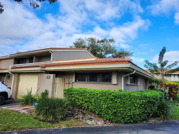 201 Dunwoody Ln 1787, Hollywood FL 33021