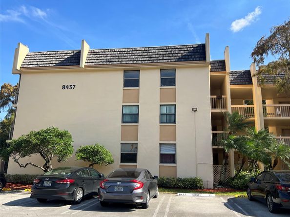 8437 Forest Hills Dr 203, Coral Springs FL 33065