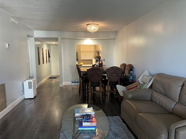 8437 Forest Hills Dr 203, Coral Springs FL 33065
