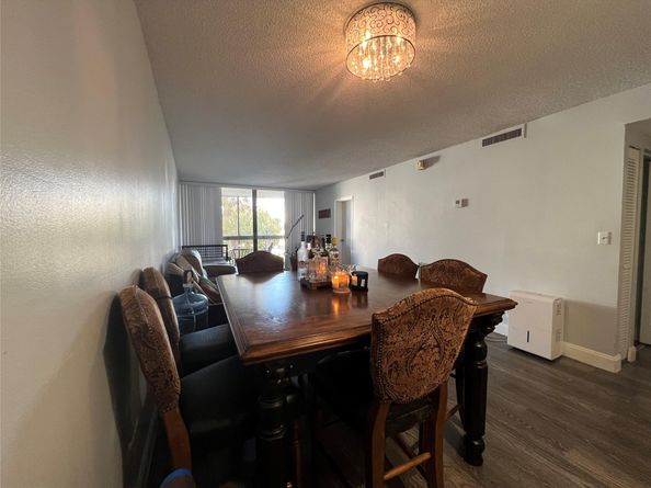 8437 Forest Hills Dr 203, Coral Springs FL 33065