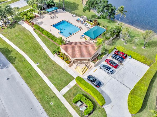 5951 Parkwalk Drive, Boynton Beach FL 33472