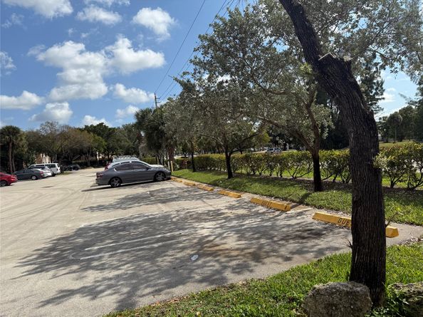 8401 Royal Palm Blvd 8401, Coral Springs FL 33065